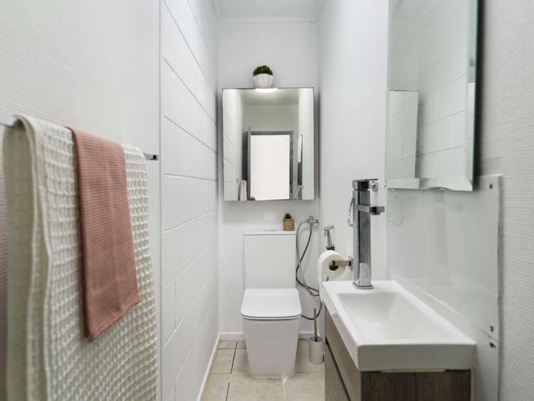 2/39C Coronation Road Hillcrest_14