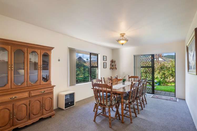 17 Charnwood Grove Waikanae_8