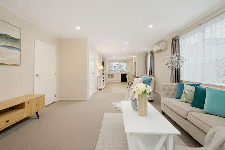 11 Manatu Lane Kelston_11