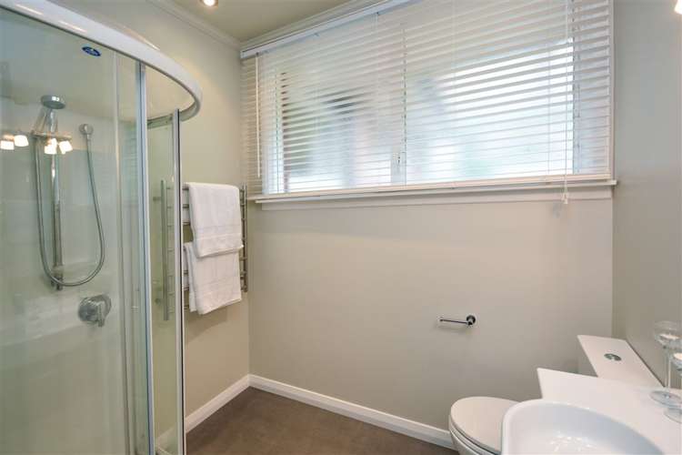 2 Woodside Terrace Andersons Bay_9