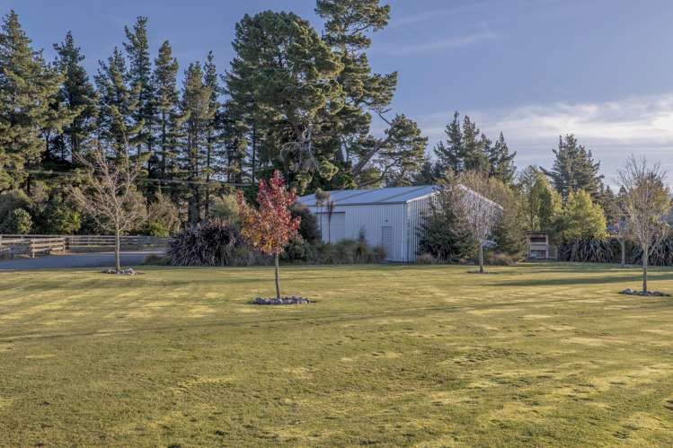 5808 West Coast Road Springfield_26