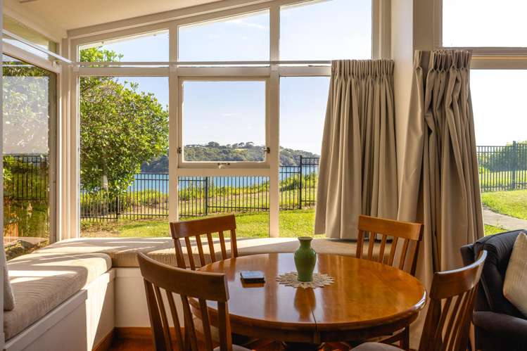 195 Ocean View Road Oneroa_16