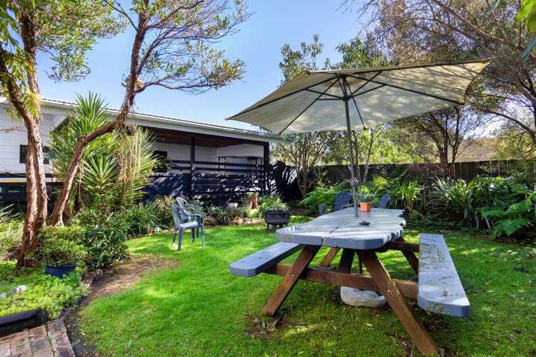 2 Hugh Avenue Hamurana_17