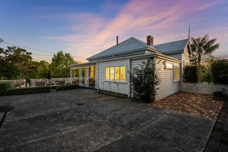 104 Attwood Road Paremoremo_25