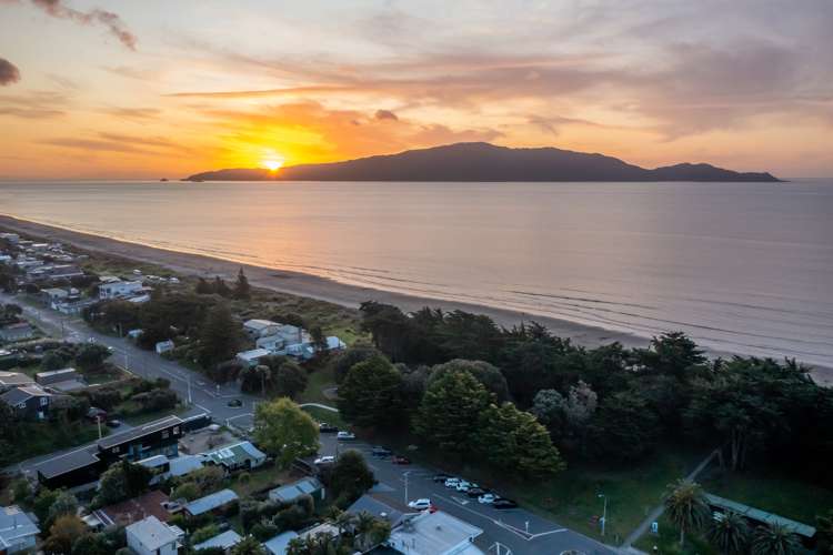 25 Rangihiroa Street Waikanae Beach_21