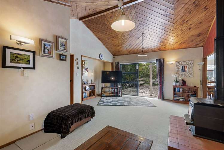 484 Kahikatea Flat Road Waitoki_30