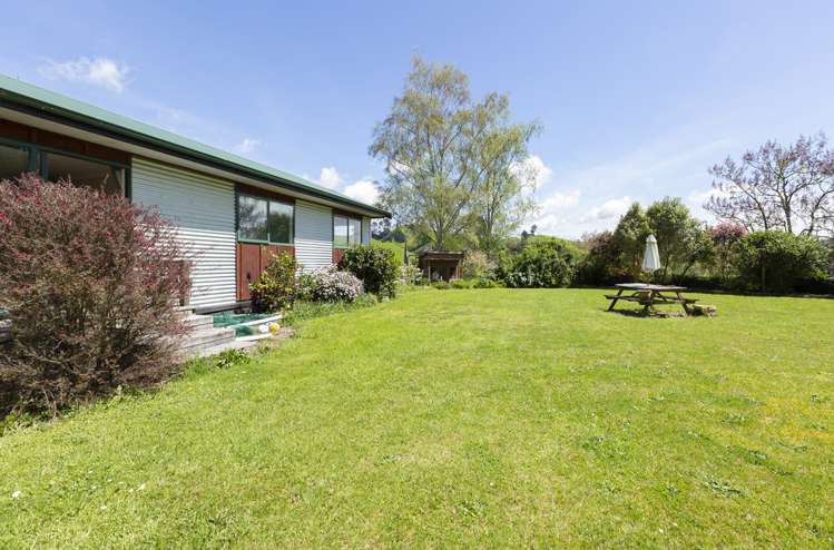 100 Main Road Tirau_23