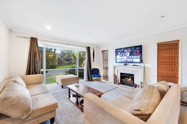 10 Baverton Drive Flat Bush_2