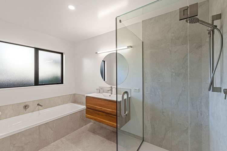 138 Barrington Street Somerfield_17