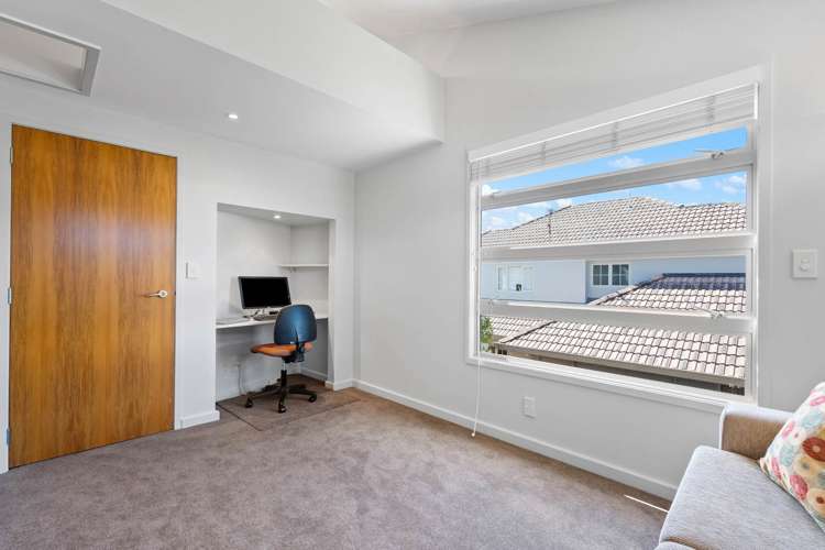 8b Queen Mary Avenue Epsom_26