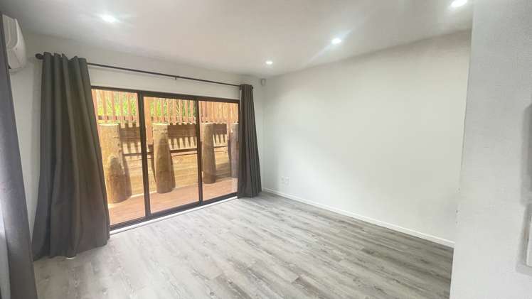 20 Sabot Place Massey_12