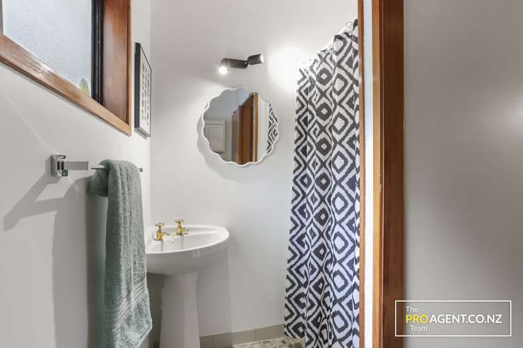 23 Victory Road Laingholm_20