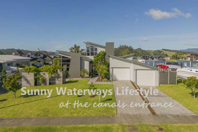 CANALS ENTRANCE - SERENE WATERWAYS LIFESTYLE