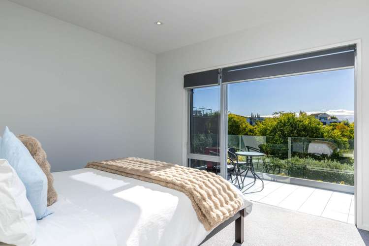 7 Golf View Close Fairhall_34