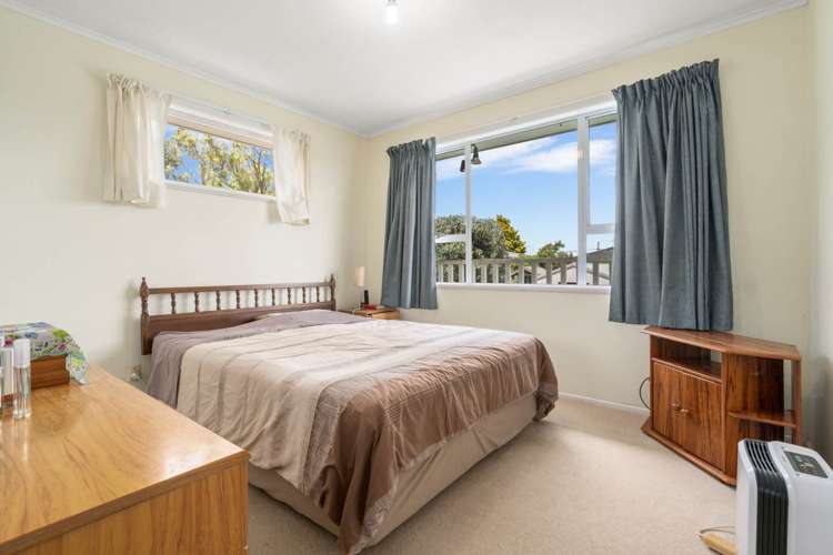 1/8 Ozich Avenue Te Atatu South_6