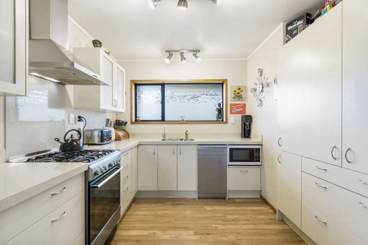 39 Lakeside Drive Pahurehure_8