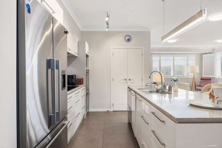 84 Eaves Bush Parade Orewa_9