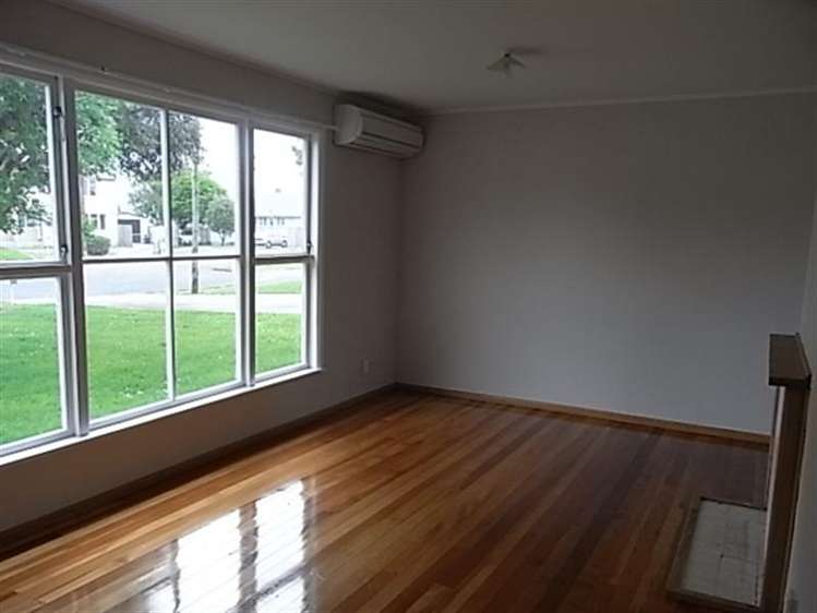 6 Ventura Grove Bulls_5