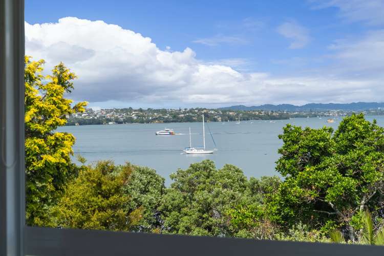 2/98 Queen Street Northcote Point_4