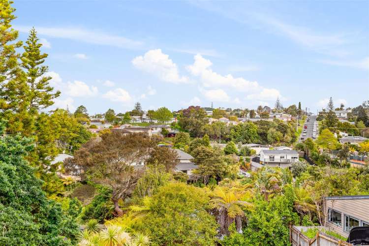 73 Fairclough Road Beach Haven_18