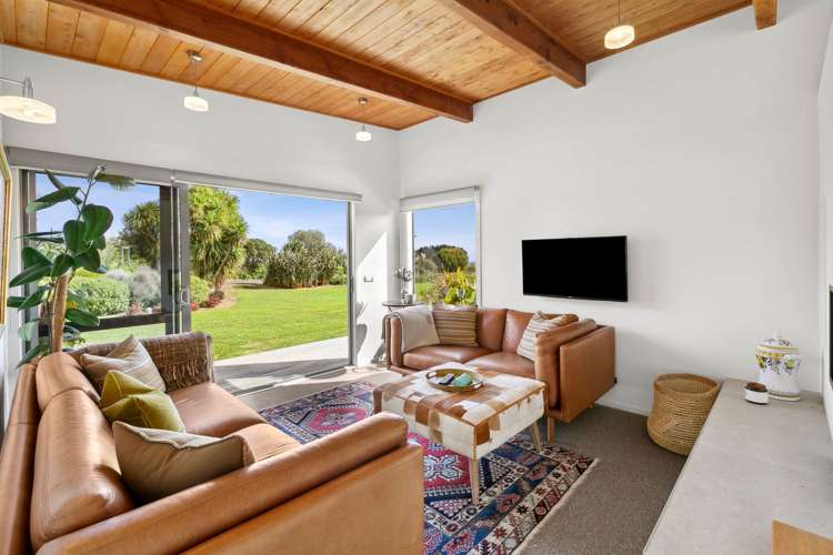 296 Plymouth Road Koru_5