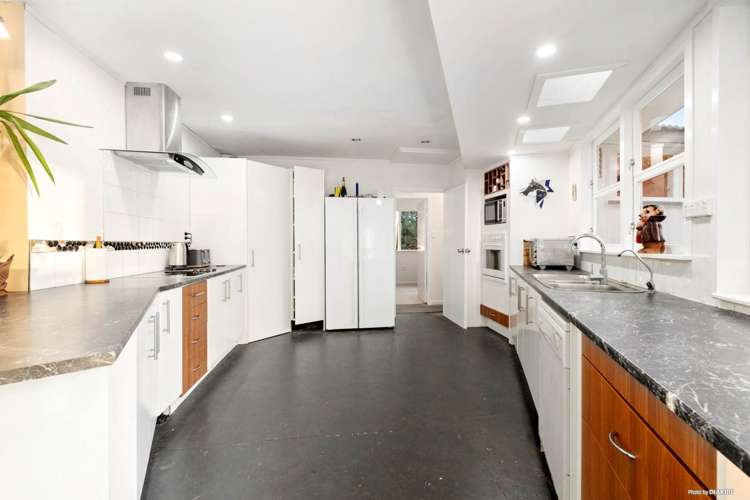 32 Mile Road Bombay_8