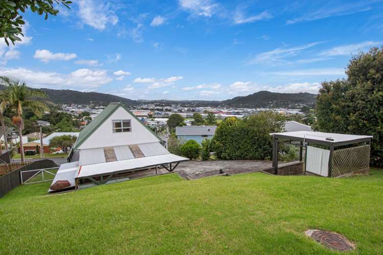 33 Raewyn Street Morningside_9