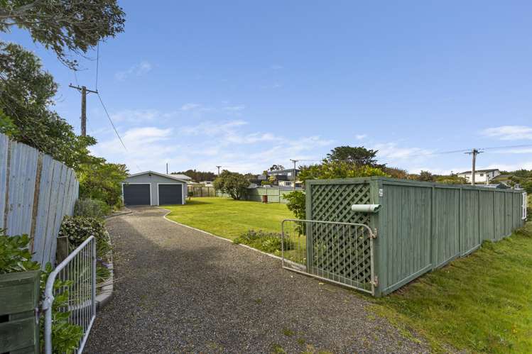 29 Raukawa Street Himatangi Beach_17