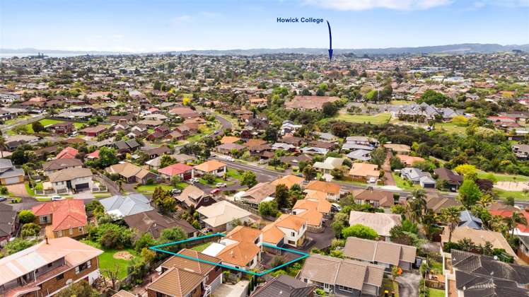 1/8 Kells Place Botany Downs_15