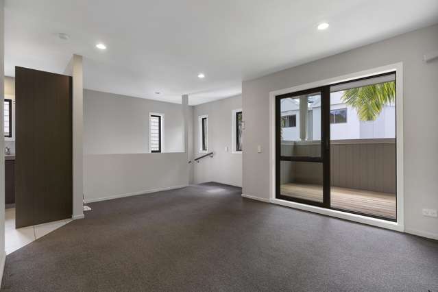 41b/21 Hunters Park Drive Three Kings_3