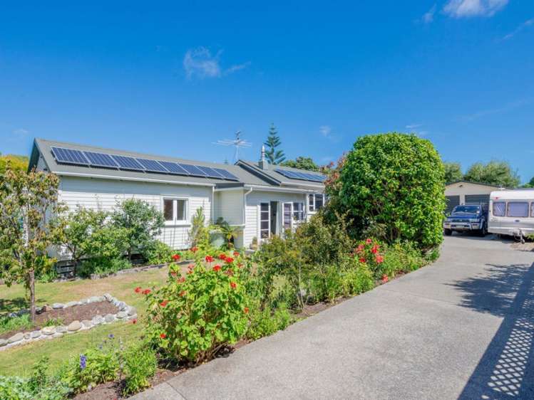 49 Waimea Road Waikanae Beach_1