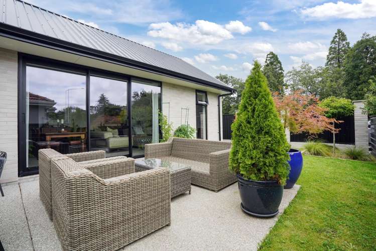 177 Queens Drive Richmond_30