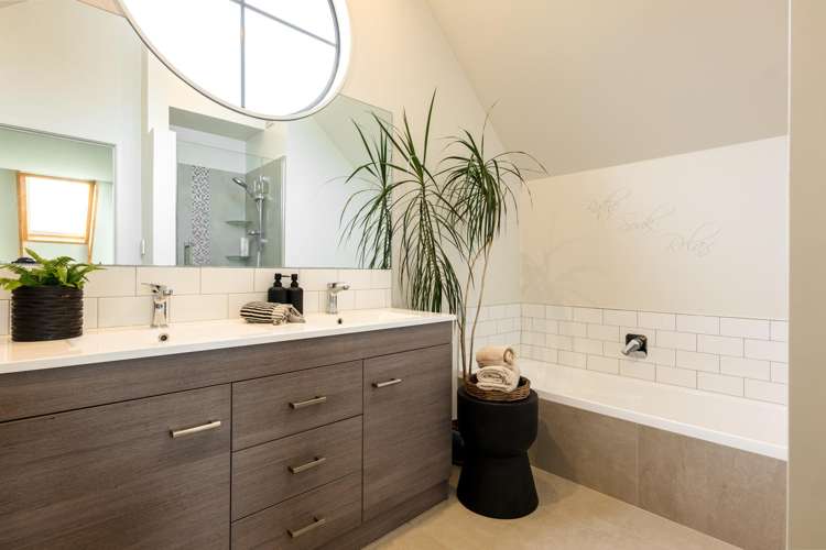 15B La Roche Place Northcote_23