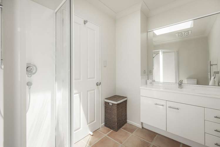 145 Oceanview Road Mt Maunganui_27