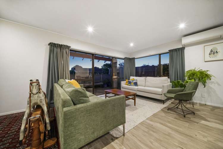 4 Bosnyak Drive Te Atatu South_10