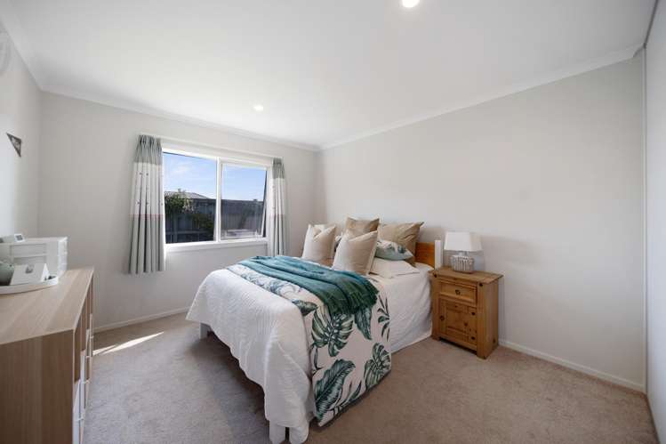 8 Canini Grove Karaka_18