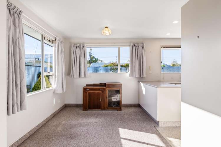 1 Karina Crescent Redwoodtown_11