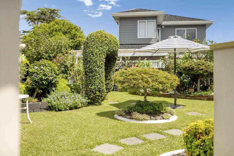 5 Borrowdace Avenue Botany Downs_20