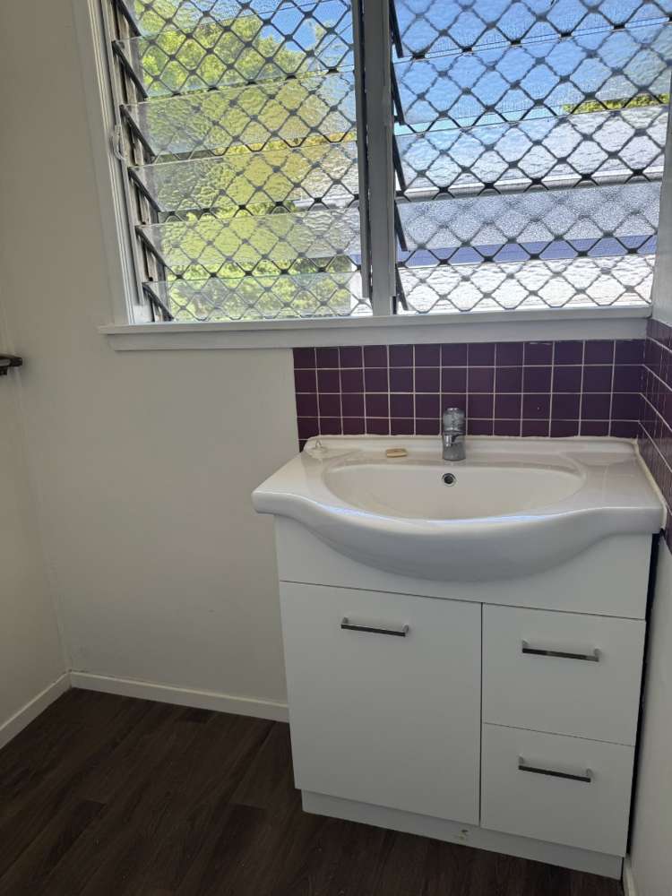 1/15 Mcleod Road Henderson_8