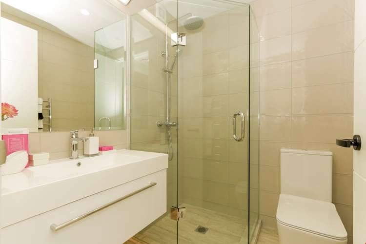 28a Queensway Three Kings_22