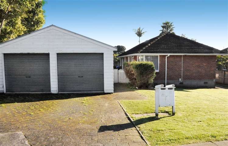 20 Achilles Crescent Narrow Neck_1