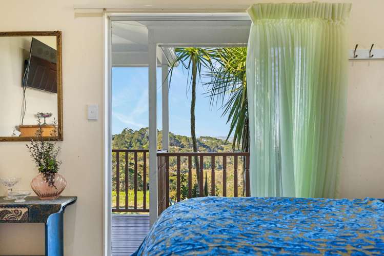 23 Waitakere Road Waitakere_17