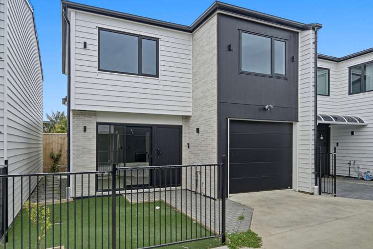 2/592 Massey Road_0
