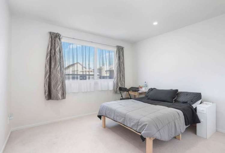 4035C Great North Road Glen Eden_6