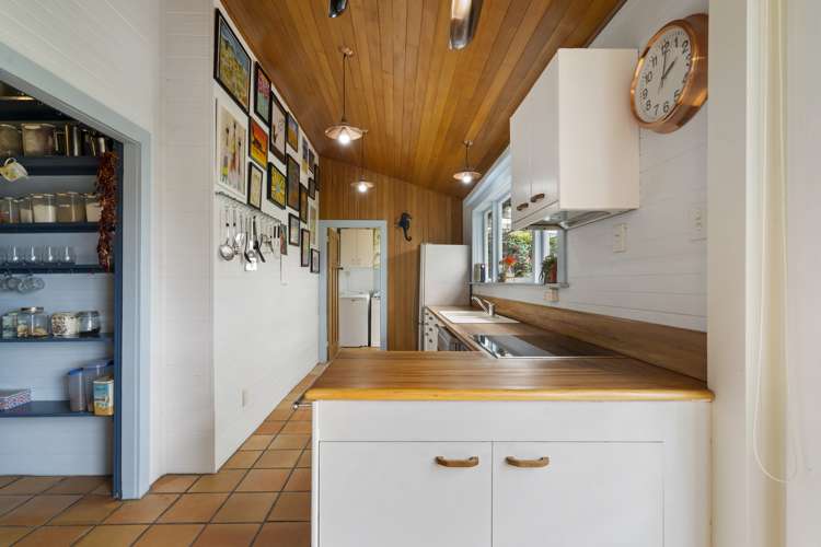 173 Lake Road Belmont_27