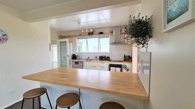 18 Gisborne Terrace Opunake_3