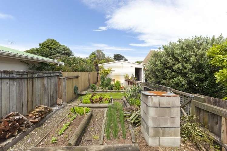 47 Menin Road Raumati South_24