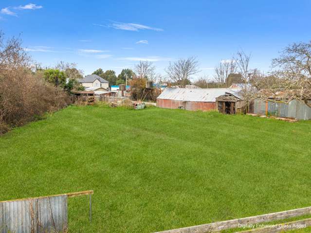 Sunny Section in Sefton