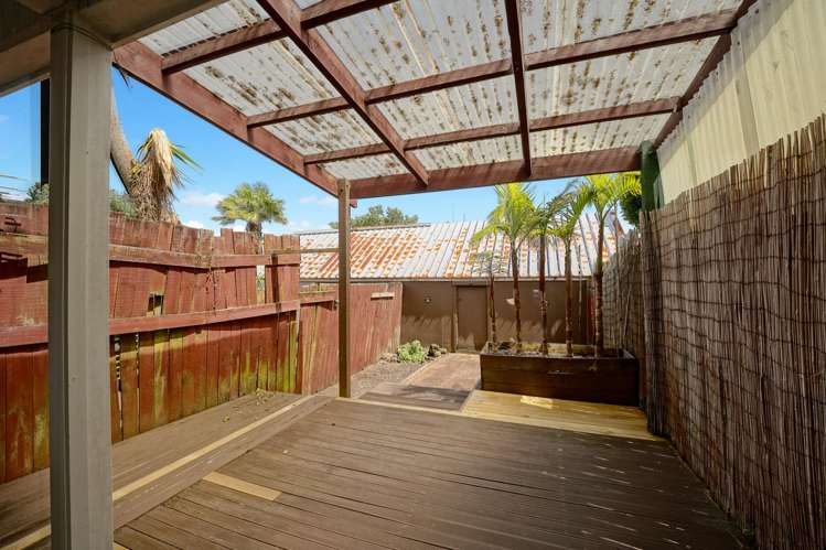 5/106 West Coast Road Glen Eden_5