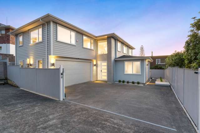Dual Westlake Zone – Luxurious Modern Family Home